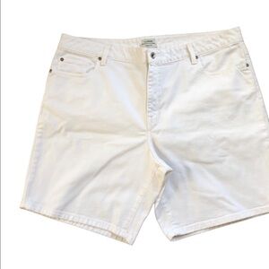 L.L. Bean Classic Fit White Denim Bermuda Shorts 18W Reg Stretch Preppy Summer